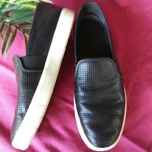 Vince Blair Slip On Sneaker